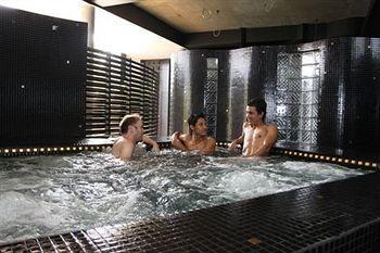 Men's & 酒店 3*